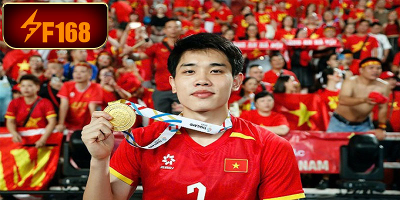 Top 5 đề cử QBV Việt Nam 2025: Đình Bắc so kè Tiến Linh, Quang Hải, Hoàng Đức và Trung Kiên 4 Top 5 QBV Việt Nam 2025